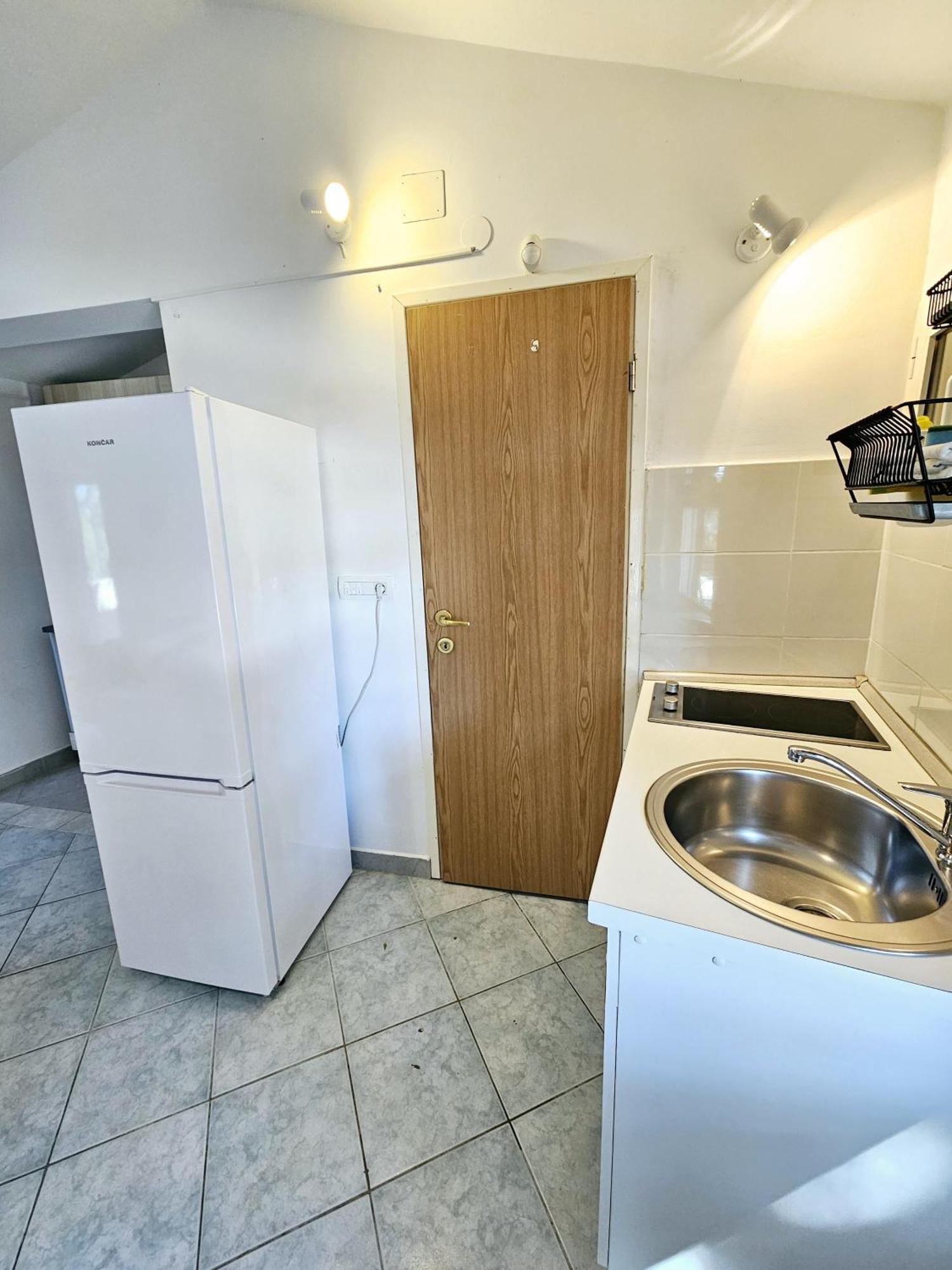 Studio Apartment Пировац Экстерьер фото