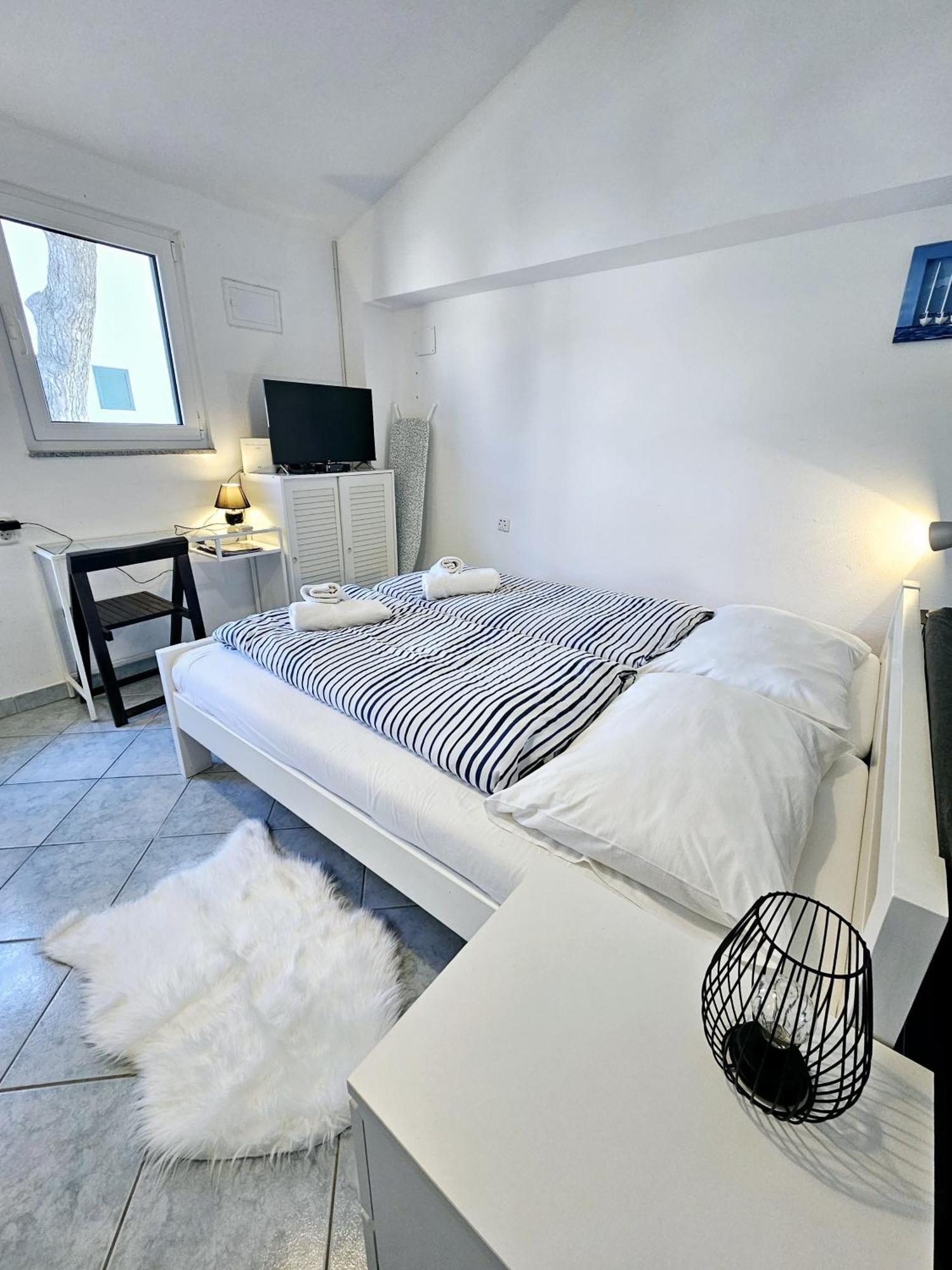 Studio Apartment Пировац Экстерьер фото